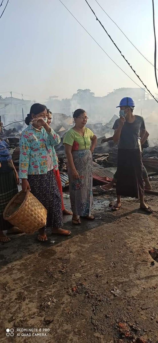Khinnieoo's tweet photo. နင်တို့ဖျက်စီးလိုက်တာ
ဈေးမဟုတ်ဘူး
ပြည်သူတွေရဲ့ ဘဝတွေ..ဘဝတွေ..
#SaveMyanmar https://t.co/KcxUqFTQgx
