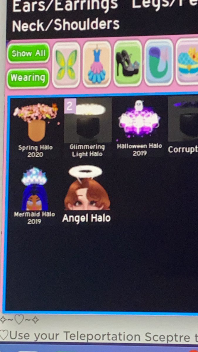 BenjaminMady's tweet photo. Trading glimmering and hal19!! #halos #rh #royalehigh #trading #halosinrh #hightiers https://t.co/043RMxVial