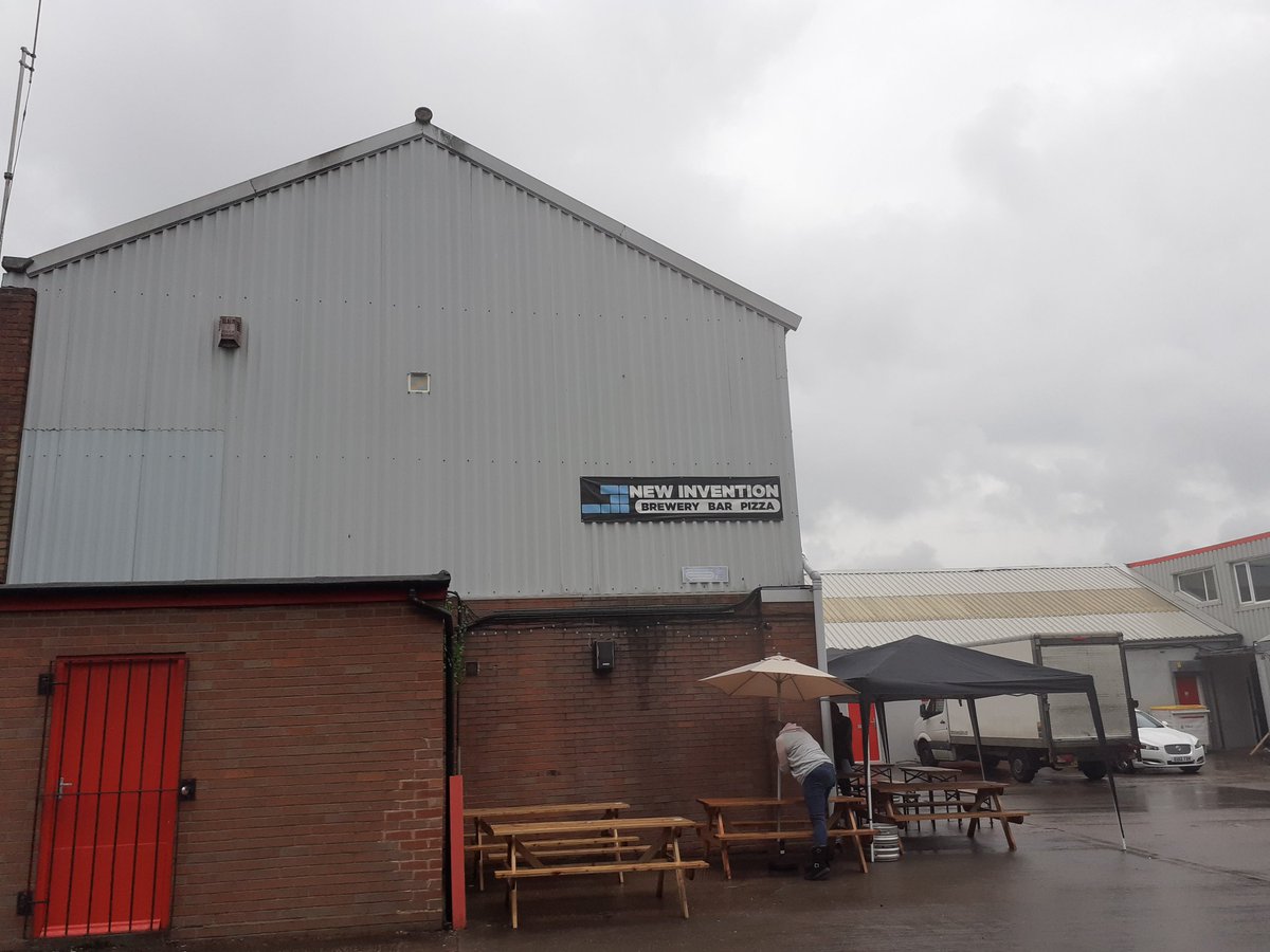 BrumBeerBlog's tweet image. Sampling some excellent brews at @NIBrewery.

Currently supping- Low Frequency (Juicy Pale, #LowABV)

&amp;amp;  a Cherry Pastry Sour by @PlayBrewCo #SaturdayBeers