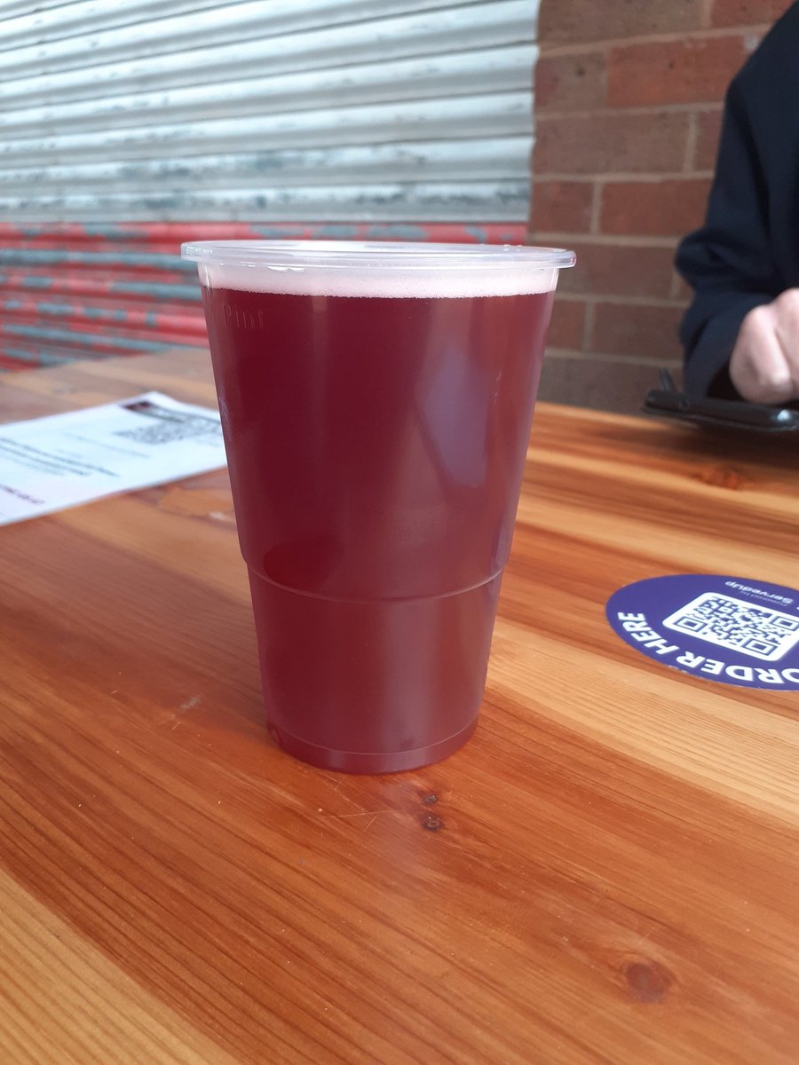 BrumBeerBlog's tweet image. Sampling some excellent brews at @NIBrewery.

Currently supping- Low Frequency (Juicy Pale, #LowABV)

&amp;amp;  a Cherry Pastry Sour by @PlayBrewCo #SaturdayBeers