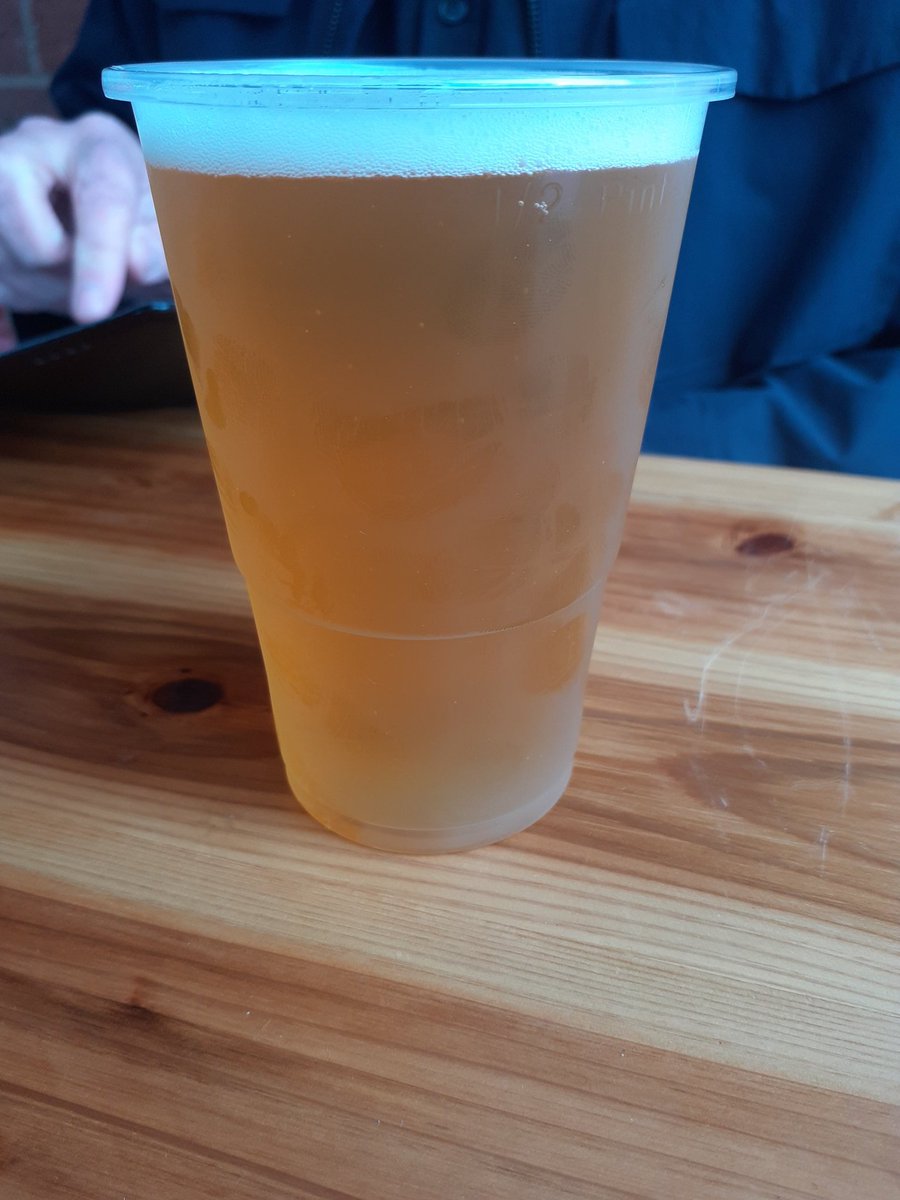 BrumBeerBlog's tweet image. Sampling some excellent brews at @NIBrewery.

Currently supping- Low Frequency (Juicy Pale, #LowABV)

&amp;amp;  a Cherry Pastry Sour by @PlayBrewCo #SaturdayBeers