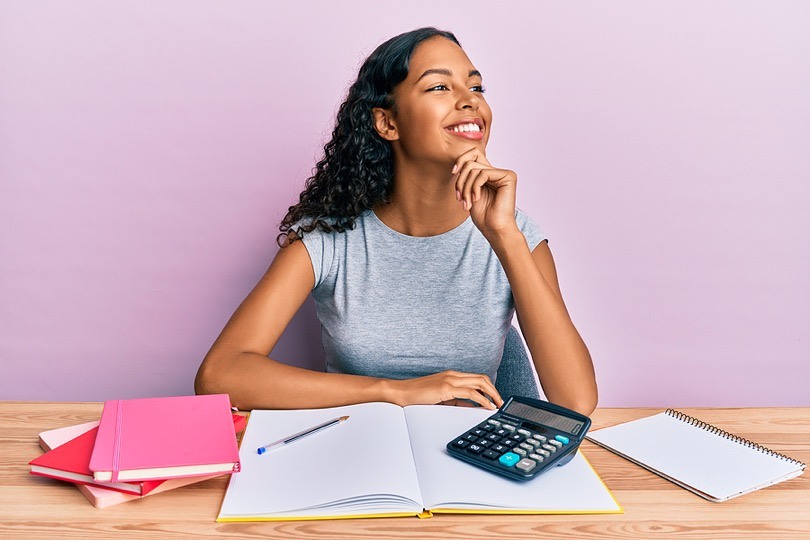 MCC_forstartups's tweet photo. As a #smallbusiness or #startup you may be reluctant to assign #dollars to #digitalmarketing. This https://t.co/hzNWCCyHS2 article via @jeffbullas provides some advice on how best to spend the digital marketing dollars. #SEO #MarketingBudget #SMM #PaidAdvertising #PPC https://t.co/7Fzwvo9RJM