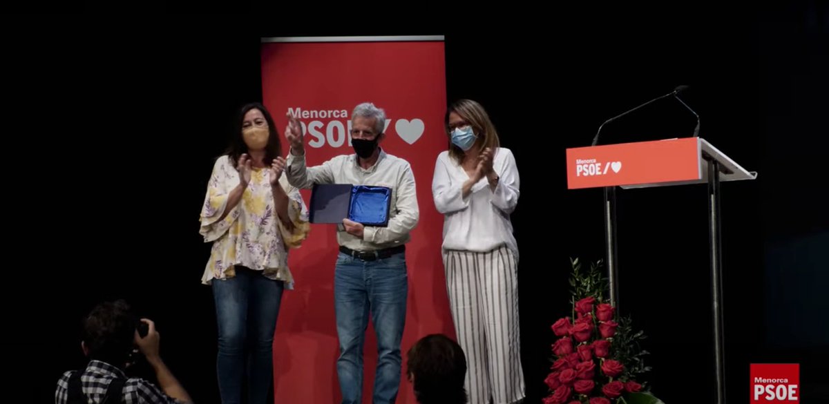 psibpsoe's tweet photo. 🔴🌹 Molts d'anys al @PSOEMao i al @PSOEMenorca per 100 anys de socialisme a l'illa.

I a tots els companys que, des de la constància, la solidaritat i la generositat han contribuït a l'avanç no només de #Menorca sinó també de la resta de les Illes #Balears.

✊ Per molts més! https://t.co/uXZuLck3l3