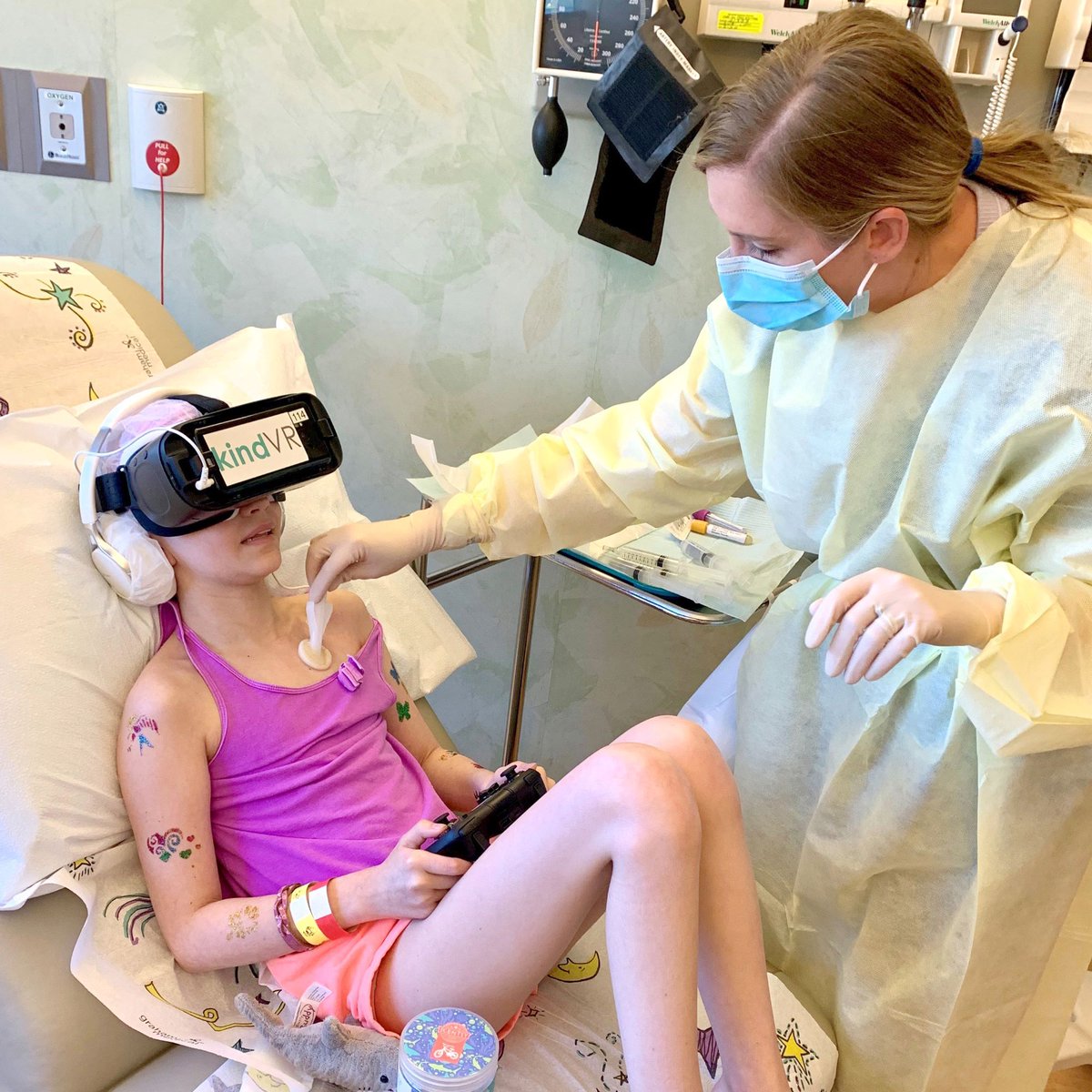 RyanBellGuide's tweet photo. #VR has shown the potential to help #patients deal with #pain and #anxiety during difficult procedures and #ClinicalTrials.

Brave new world: trialing #VirtualReality to ease pain and #stress https://t.co/4fhuICgUO1 https://t.co/kQPc6EvVhM