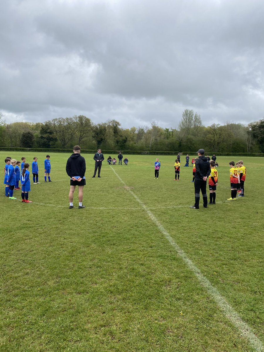 DurringtonFC's tweet photo. Perfectly held minutes silence today by our U9’s Druids vs Upper Clatford in memory of Jordan Banks ⚽️⚽️⚽️⚽️⚽️⚽️⚽️⚽️⚽️ #rememberingjordan #GrassrootsForAll https://t.co/KF9H2pdlWZ