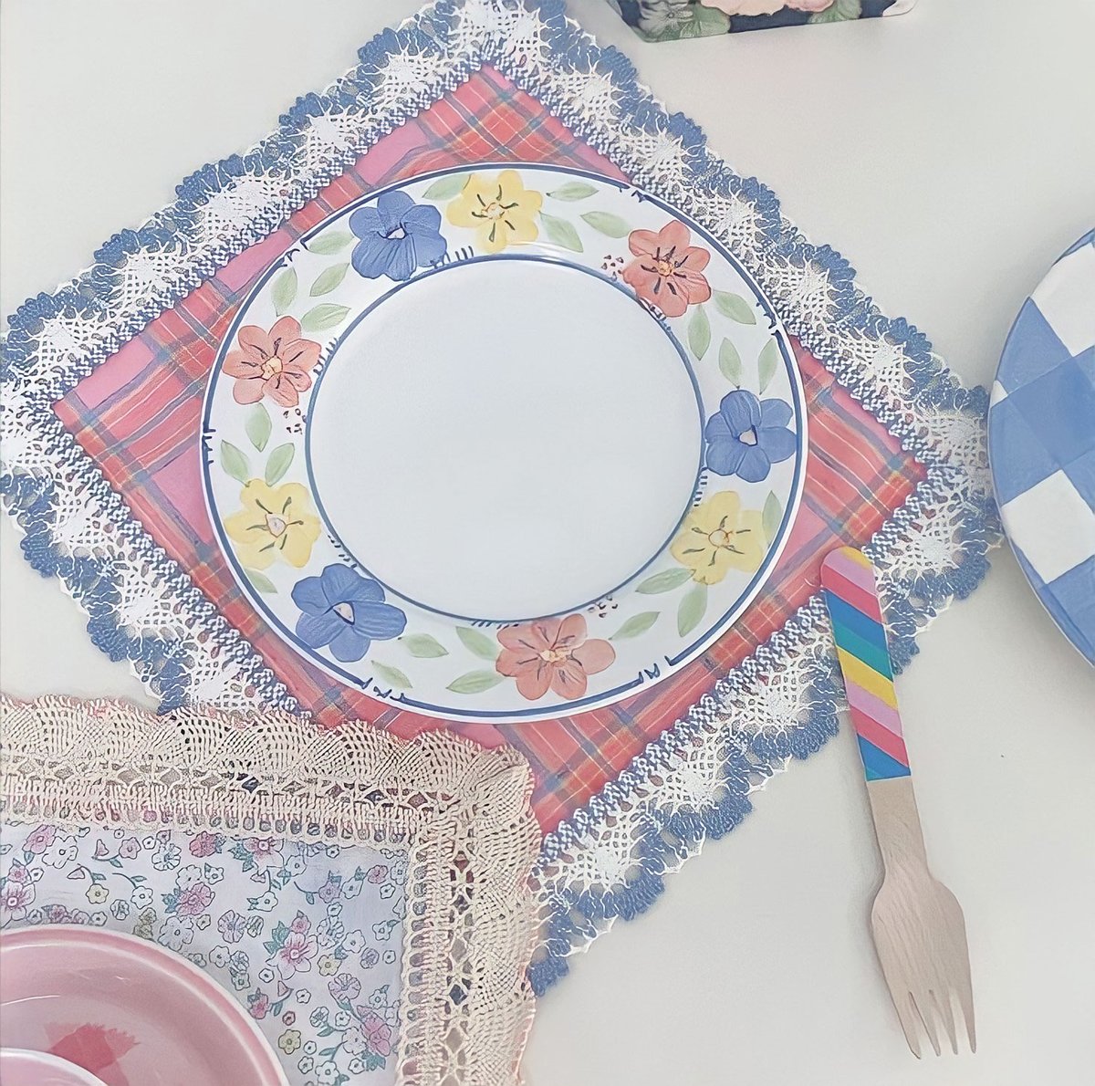 sprinkleus's tweet image. ㅤ
           ˗ˏˋ 𝙡𝙖𝙮𝙤𝙪𝙩𝙨 𝙙𝙚𝙡𝙞𝙫𝙚𝙧𝙚𝙙! ˎˊ˗
   こんにちは！   ๑     wearing   her
   𝘳𝘦𝘥 𝘳𝘪𝘣𝘣𝘰𝘯 🎀  𝗡!𝗞𝗜 ៸ 彼女は準備
  します    her    𝙡𝙖𝙮𝙊𝙪𝙩𝙨  ✰  to   be   
  mailed ⎙ 最愛のお客様のために。
ㅤㅤㅤsprinkleus.carrd.co
ㅤㅤㅤ