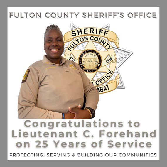 Congratulations to Lieutenant Chervon Forehand for celebrating 25 years with the Fulton County Sheriff’s Office. You embody what it means to serve, protect, and build our community.
#fcsostrong #sheriffpatlabat