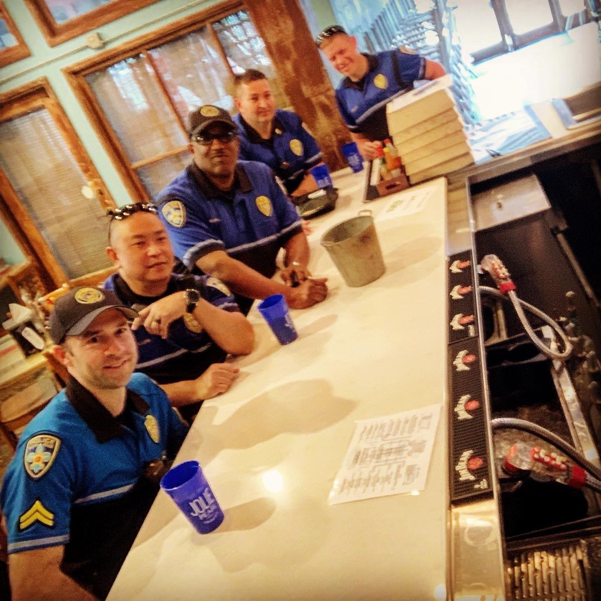 JoliePearl2014's tweet photo. It’s #NationalPoliceWeek and we 💙 our men and women in blue. A special shout out to our great downtown LEOs.
You guys are #Shuckin’ AWESOME!!! https://t.co/r9GbDi92SQ