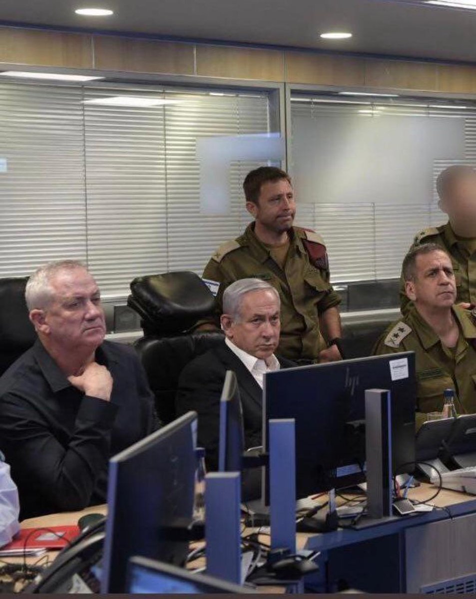 EmSam84's tweet image. وَوُجُوهٌ يَوْمَئِذٍ عَلَيْهَا غَبَرَةٌ (40) تَرْهَقُهَا قَتَرَةٌ
(41)
#Gaza_Under_Attack
#Ghazaunderattack
#FreePalestine