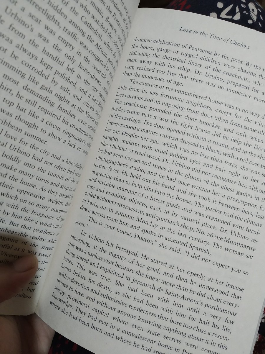RatriDB's tweet photo. I got this book delivered from @Flipkart yesterday. I feel that the copy is pirated. The paper quality or print give me doubts. I am attaching few photos of the book. Can you plz help me @PenguinIndia . Is the book ok or pirated ? https://t.co/HIpfUp36pA