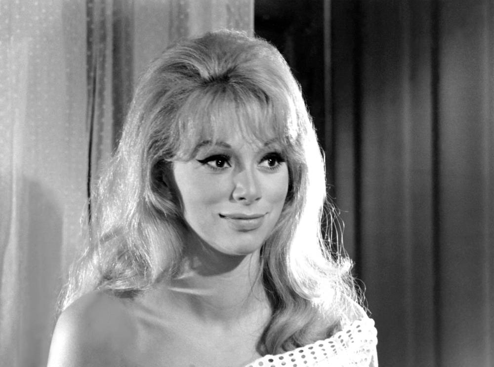 Happy Birthday Mireille Darc (* 15. Mai 1938 als Mireille Aigroz in Toulon, Var; 28. August 2017 in Paris)! 
