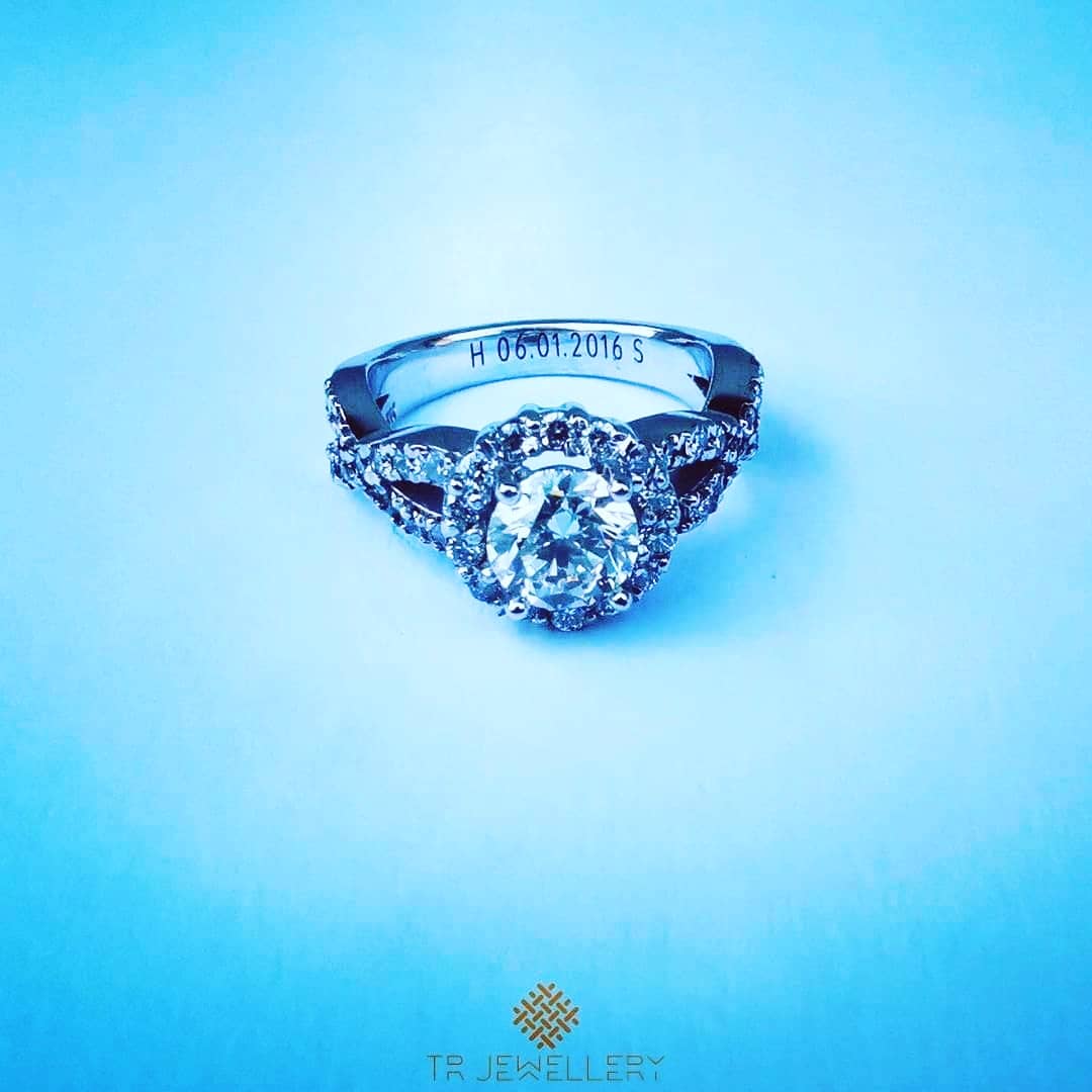 The most expensive ring I have ever made. 
1.5ct total Carat Weight (including a 0.9ct centre stone), 9kt White Gold, Diamond Halo Engagement Ring.
This one is for the ages. Thank you to my clients for the support.
#ThatoRadebeJewellery
#WhiteGold
#Diamonds
#Jewelry
#CustomMade