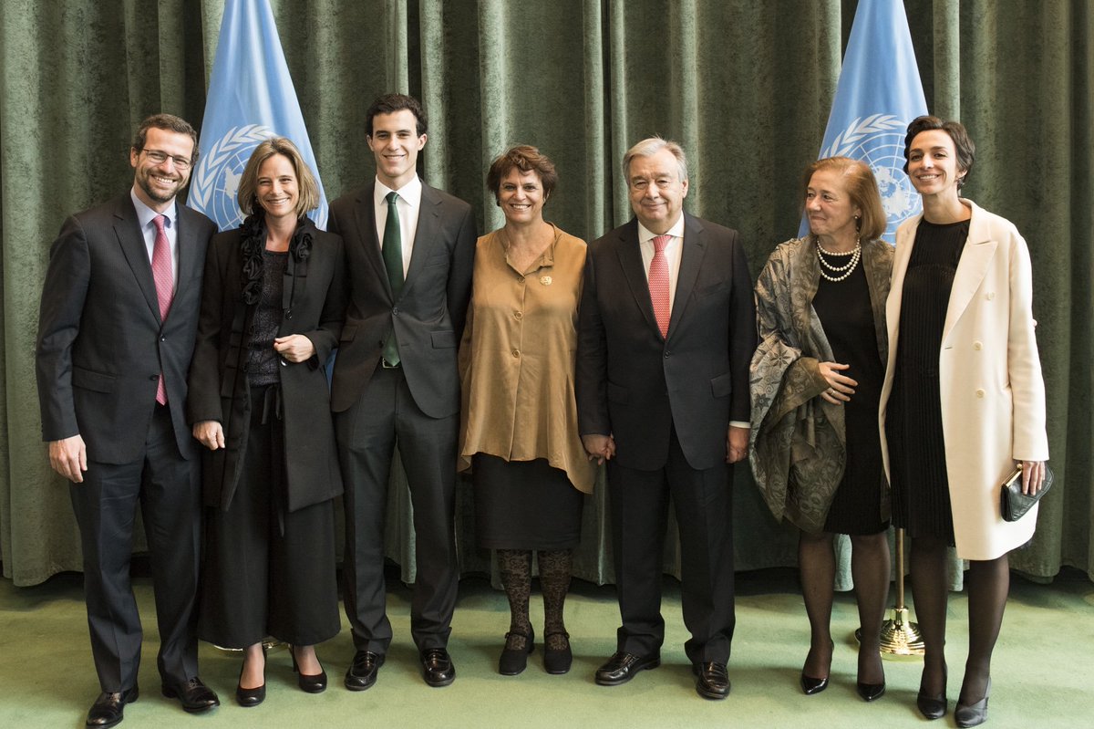 secretary45's tweet photo. My family is my biggest source of strength, pride &amp; happiness. Being away from them during the pandemic has not been easy.

As we mark International Day of Families, my thoughts are with those who remain separated from their families &amp; who have lost loved ones due to #COVID1 https://t.co/KoZmD4ZJjB