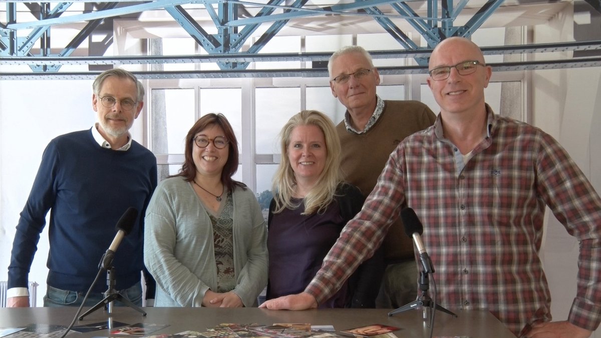 Dank aan de toppers @RonaldLindenburg, <a href="/DaphneLie/">D-Ly Boekhoudacademie</a> , @leonieklabbers. We hebben genoten van jullie prachtige verhalen op onze VIP-dag Natuurlijk Presenteren.