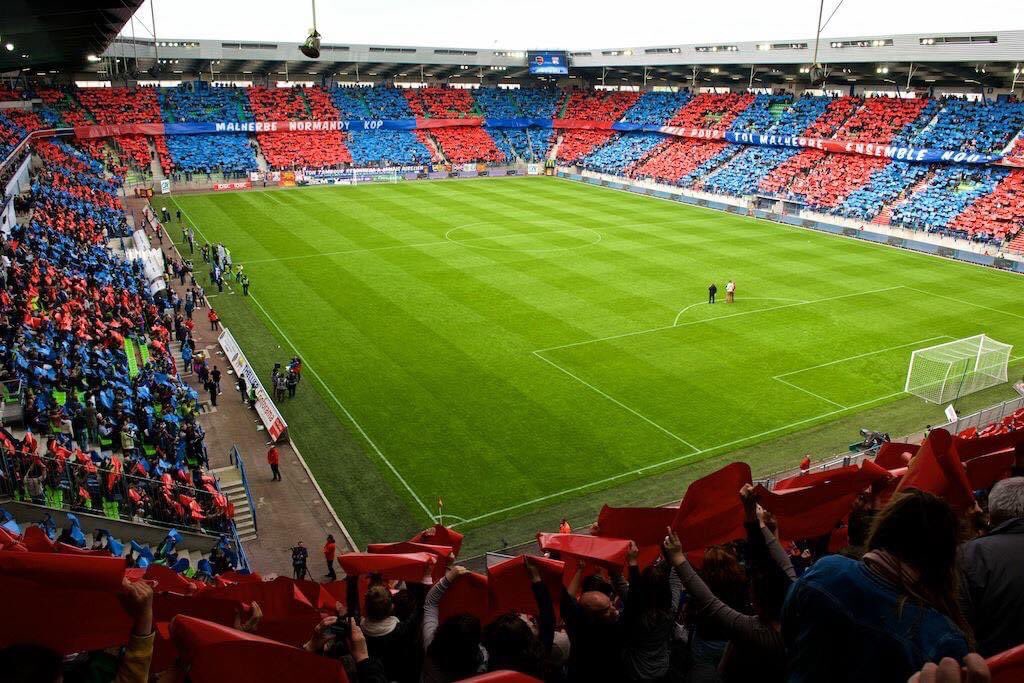 joelbruneau's tweet photo. Ce soir, c’est toute une ville qui sera rouge et bleue.
Ce soir, c’est toute une ville qui encouragera son équipe pour le maintien.
Ce soir, Malherbe c’est nous tous ! 
#SMCCF63 https://t.co/jAJM24KqlV
