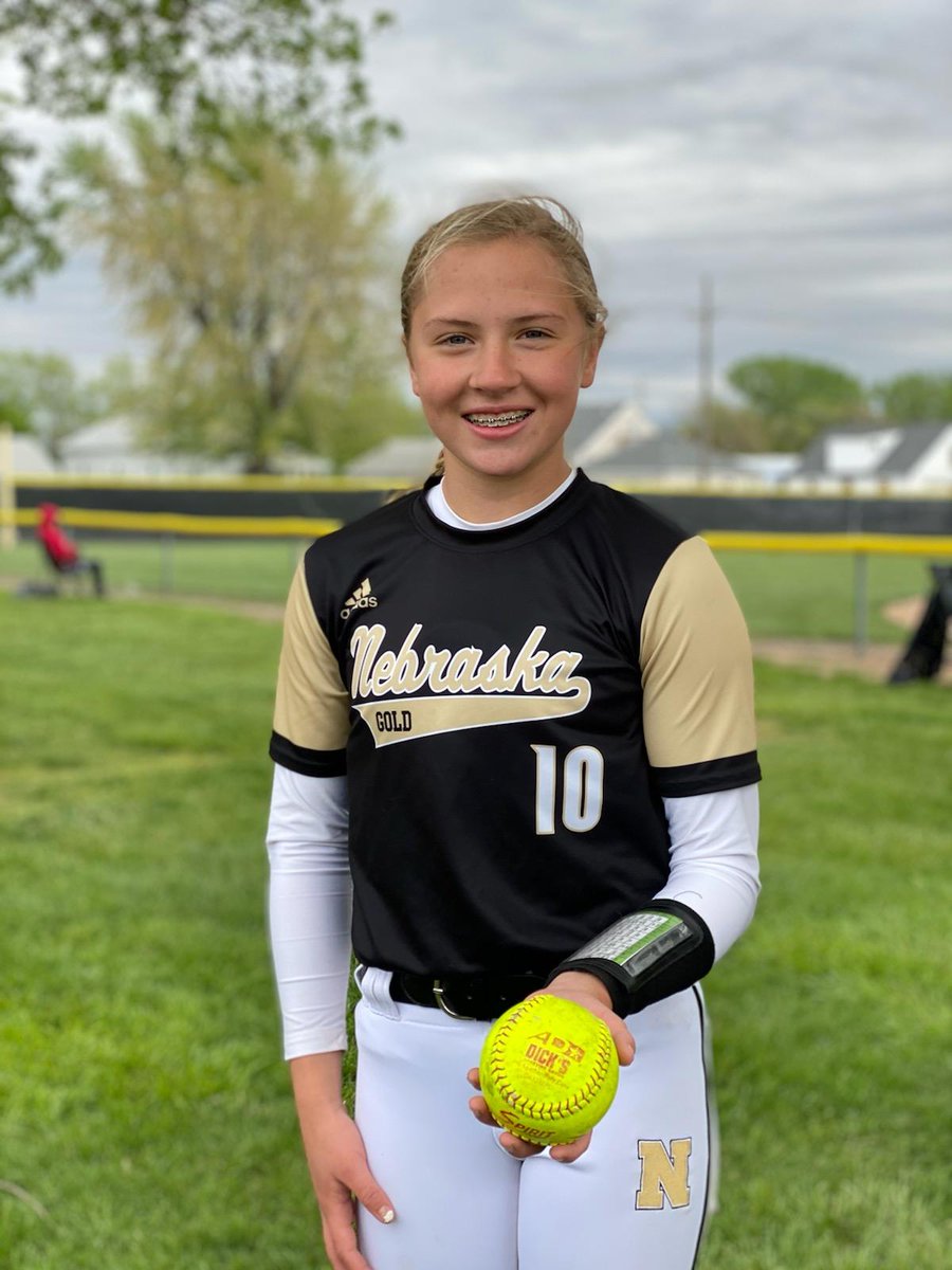 NebraskaGold09s's tweet photo. New Field.
New Town.
Same Result.
Exciting way to start the scoring at last weekends @NickiG_FDN tournament.
#BeccaBomb
#WePlayUnited
#GoldDNA https://t.co/UtlXVL1Ma3