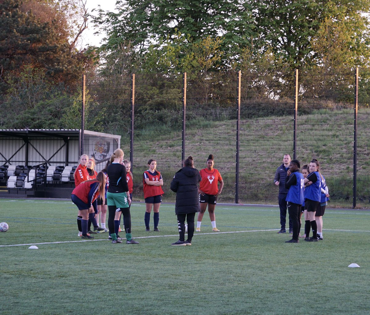 LC_Lionesses's tweet photo. A big THANK YOU to all those who participated in the open development team sessions this past week.

A great three days 🙌🦁  #thepride #lcldevelopmentsquad #londoncitylionesses https://t.co/ZpMKMXU8ru