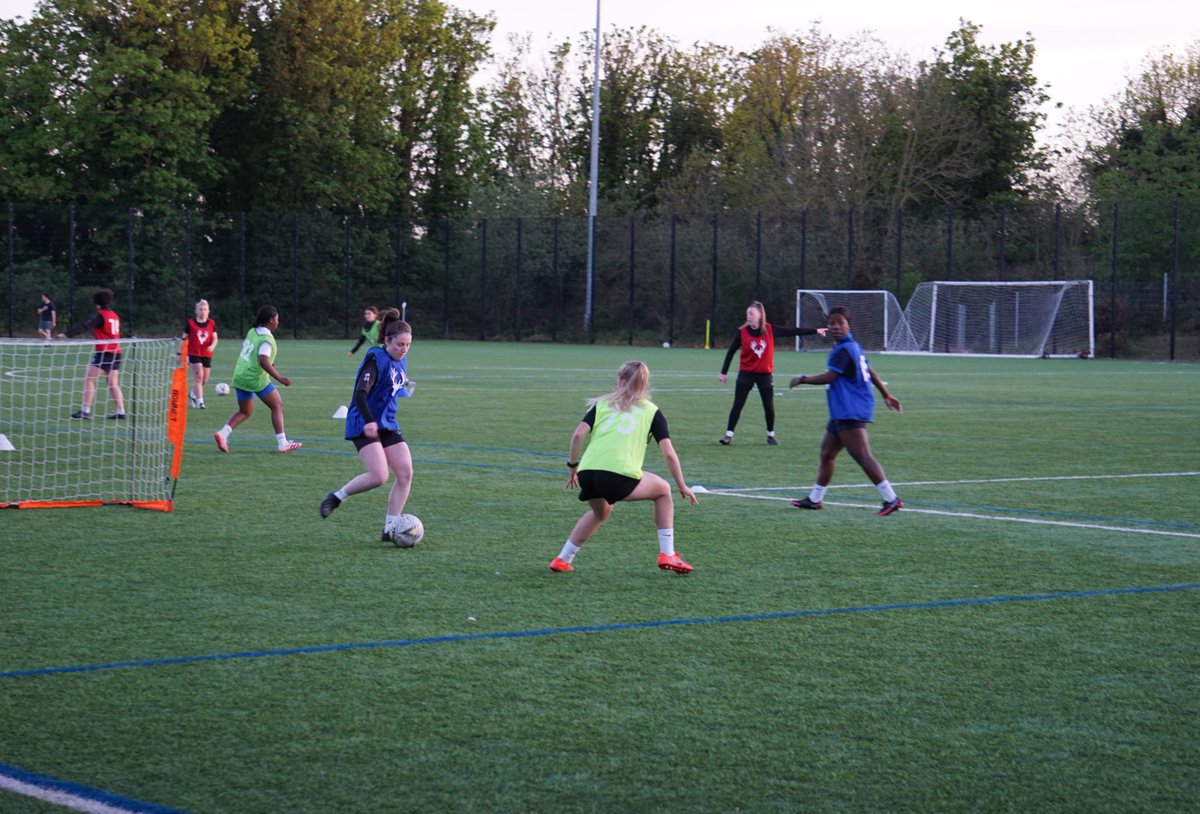 LC_Lionesses's tweet photo. A big THANK YOU to all those who participated in the open development team sessions this past week.

A great three days 🙌🦁  #thepride #lcldevelopmentsquad #londoncitylionesses https://t.co/ZpMKMXU8ru