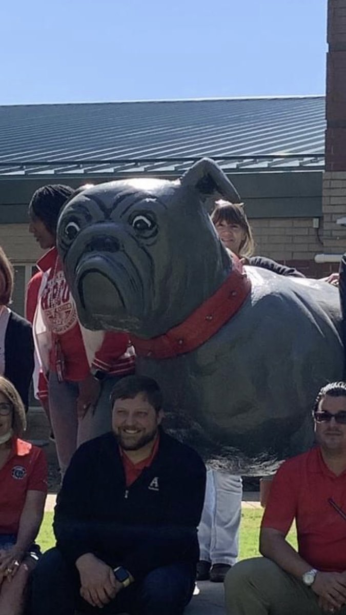 walker_astell's tweet image. LMAOOOOO who approved this 😭