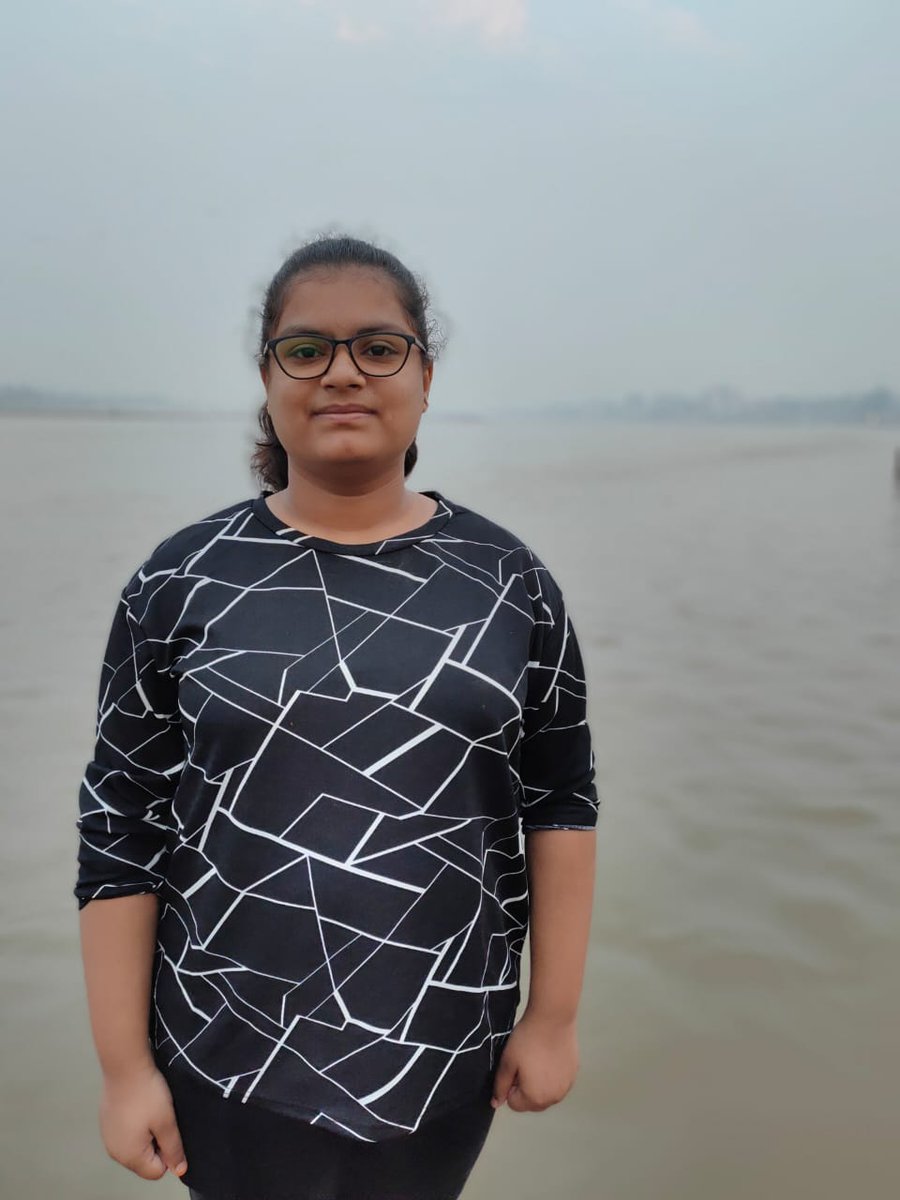 amrtyp's tweet photo. sir my younger sister,she is 17 years old and she her lungs affected from #COVID19India 19,we tried alot to save her but doctors advice is to arrange #ECMO machine for her.
In jharkhand there is only 1 machine.I am helpless sir, i don't know wht to do sir pl help sir
7091115078 https://t.co/VvXaEVNIae