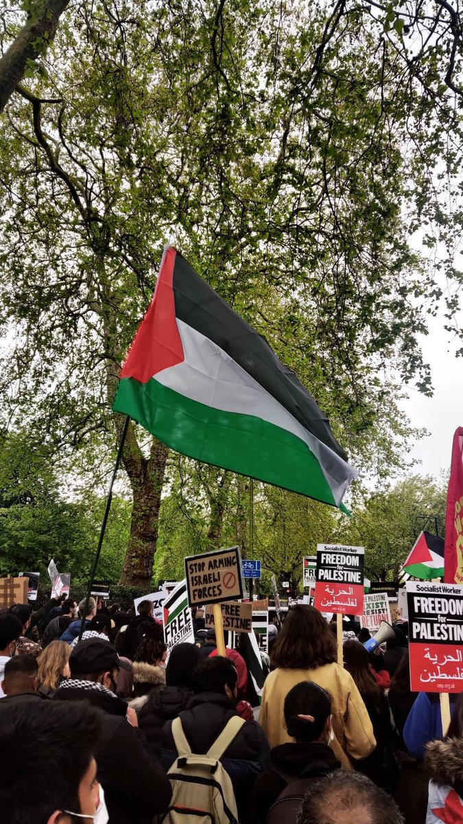 CEOofEgypt's tweet photo. An estimated 150,000 people attended today's protest for Palestine in London.

ONE-HUNDRED-AND-FIFTY-THOUSAND INDIVIDUALS.

What a glorious day it was 🙌🏽 https://t.co/6X0SXm8PNo
