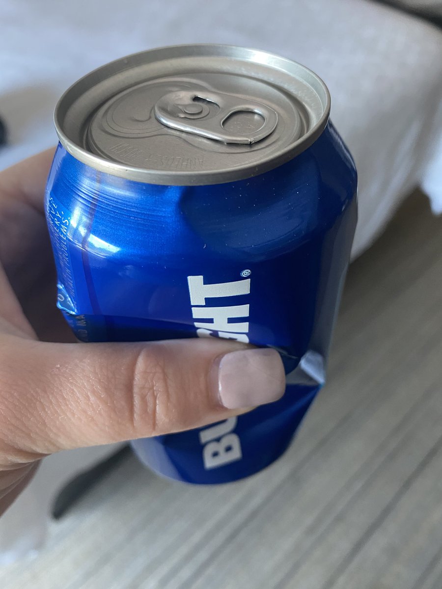 Abbeylynn2014's tweet photo. Ok @budlight it isn’t April fools anymore. How could you give us an unopened EMPTY can in our 24 pack of beer #23Pack https://t.co/jESsLqAswO