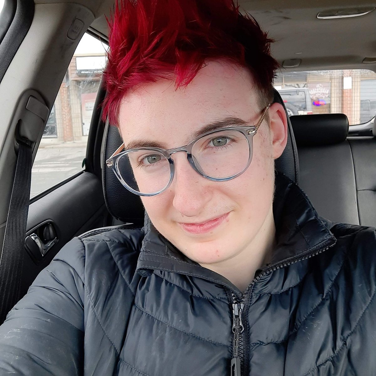 I barely use Twitter but maybe I will revive it 😂 enjoy my fancy red hair