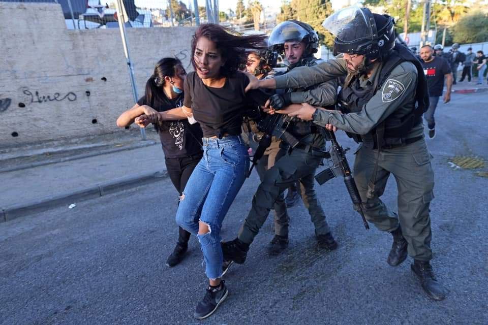 zzaaii96's tweet photo. Pictures of the "Israeli" police forces' attacks on female demonstrators in Sheikh Jarrah today.

#SaveSheikhJarrah https://t.co/B8fXRibrRI