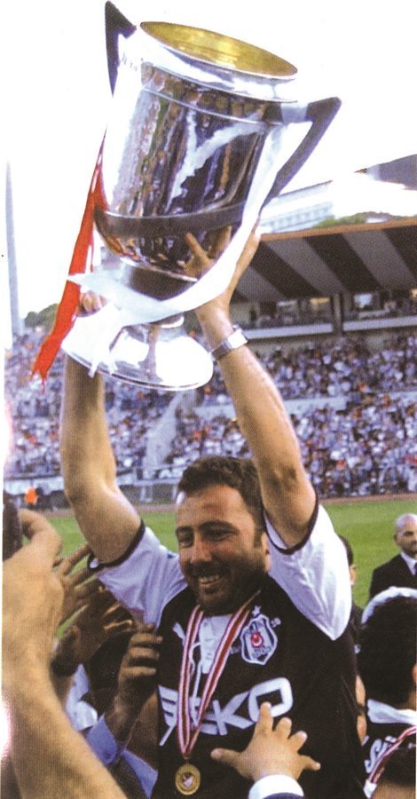 HOCAM BENİM... HER ŞEY İÇİN TEŞEKKÜR EDERİM SENİ BAMBAŞKA SEVİYORUM YA