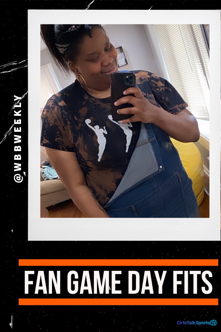 WbbWeekly's tweet photo. #fanlove OKAY!!! WNBA fans stepped out last night for the 25th anniversary season tip-off!!
@WbbWeekly| #wbbweekly| #wnbatwitter https://t.co/yvObyUfgt3