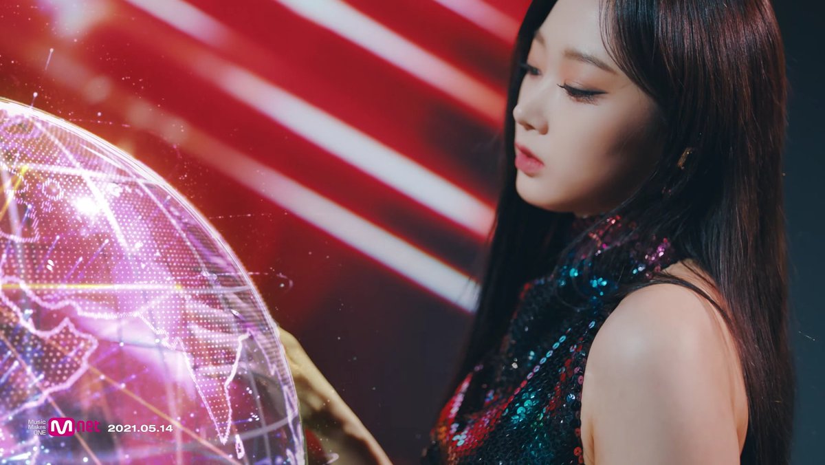 gisellegifs's tweet photo. #GISELLE #지젤 ‘Next Level’ MV Teaser https://t.co/zxYkYzmdGn