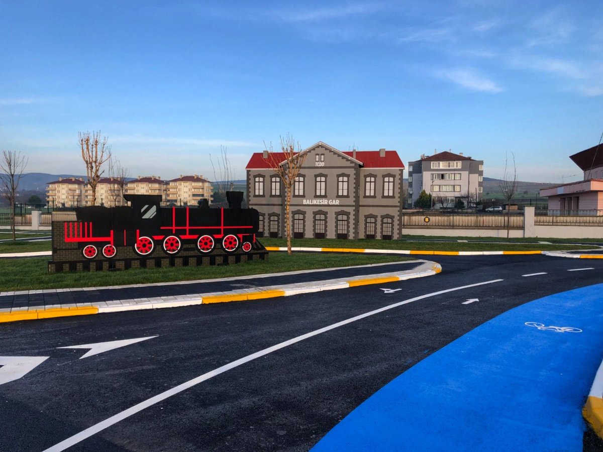 suleymansoylu's tweet photo. 🛣️🚦
Balıkesir'e, Çocuk Trafik Eğitim Parkımız #YakıştıMıYakıştı 👏👏👏

Trafikte #HerYılDaha��yiye
Kurallar Hep Aklımda

🚦🛣️ https://t.co/hawm40n4vp