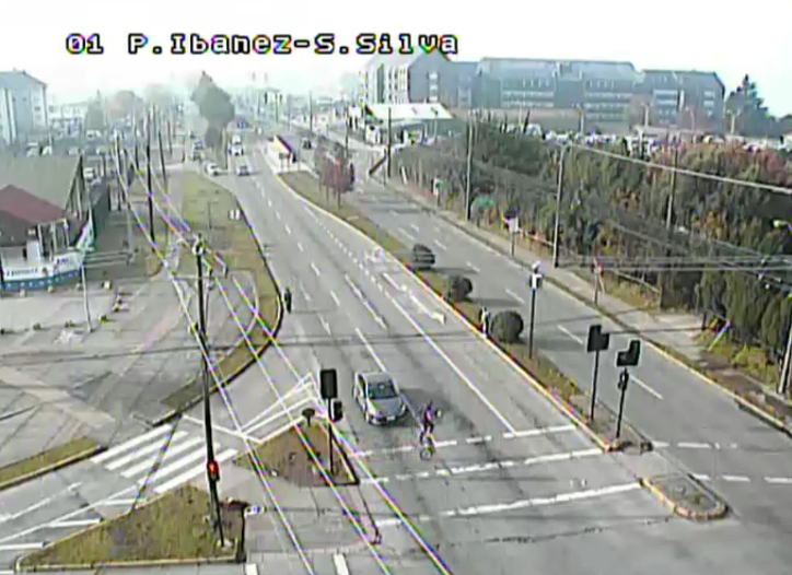 TTILosLagos's tweet photo. 🔵 [11:18] #PuertoMontt: flujo vehicular normal en distintos ejes al interior de zona urbana. 

Se recomienda a peatones y conductores circular con precaución y atención a señalética 🚶‍♂️🚗 #Elecciones2021CL https://t.co/isxbRuoCb6