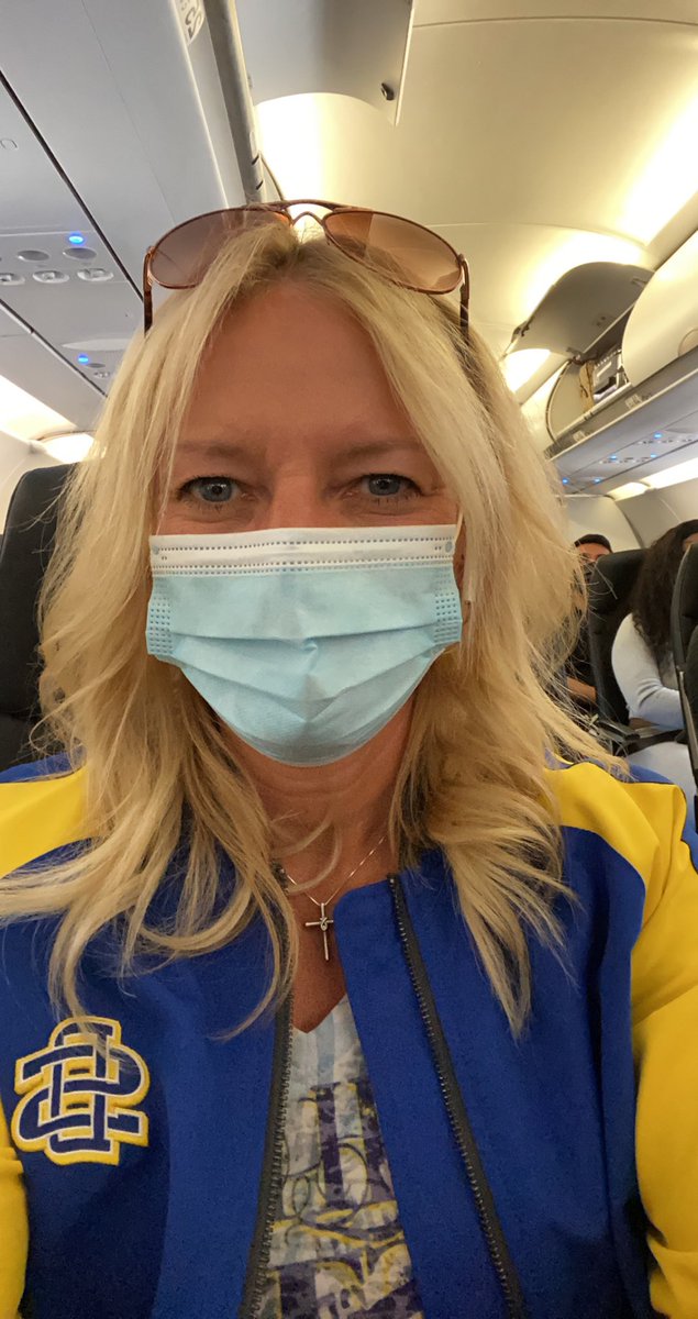 cldinkel's tweet photo. Frisco bound!#gbgbgj #GoJacks #earsup https://t.co/u3xKCNrUYJ