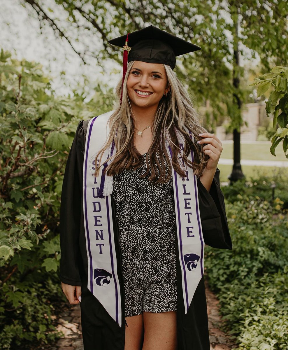 KStateSOC's tweet photo. Congrats to our 2021 graduates 🎉 

🎓 Karisma Carmichael
🎓 Mikayla Edwards
🎓 Avery Green
🎓 Shelby Lierz
🎓 Brooke Ramos
🎓 Maddie Souder

#KStateSOC x @KState https://t.co/4bNdfKqLhD