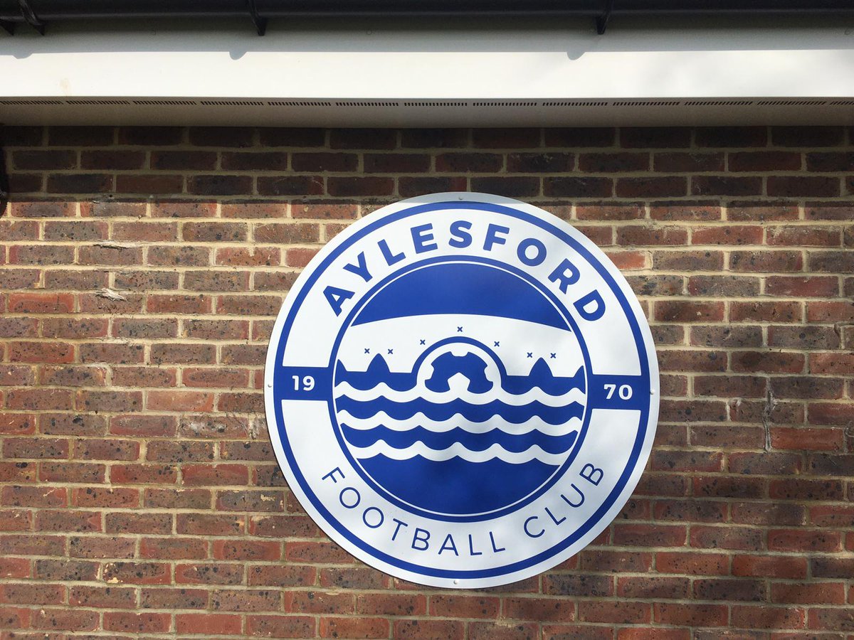aylesford_fc's tweet photo. โญ SIGNAGE UPGRADE โญ
Thank you to the @RBLI for making these they look great!
#KickingOn
#CommuityClub https://t.co/RXzZcChirc
