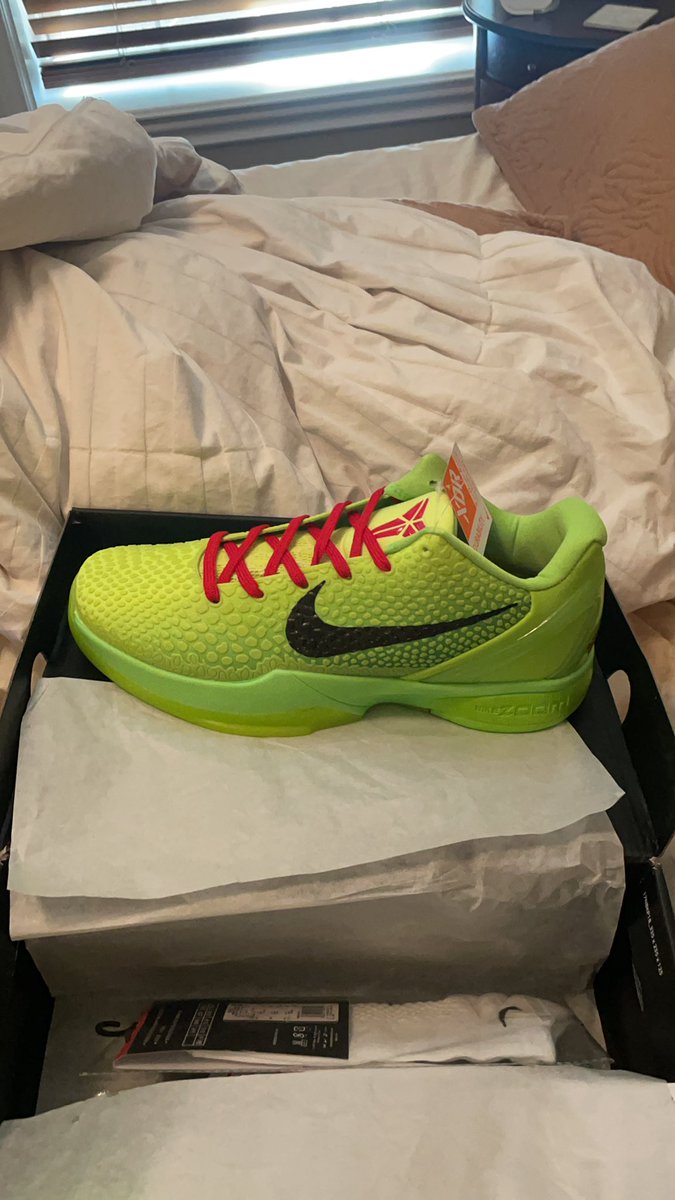 Kobe Grinch shoes for HOF day!!