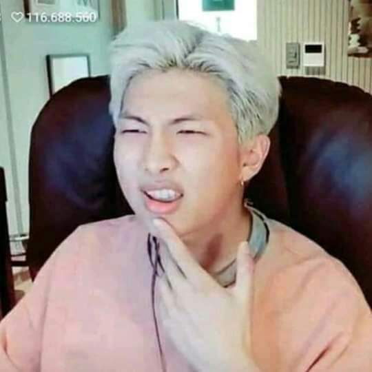 JjinJinha's tweet photo. RT to vote @BTS_twt for #BBMAsTopSocial! https://t.co/5P1w6ROwV6