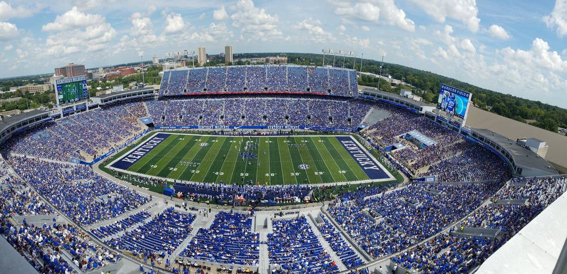 I’m blessed to say I’ve received an offer from the University of Kentucky!! <a href="/NCEC_Recruiting/">NPA</a> <a href="/BallHawkU/">BallHawkU 🏈🦅</a> <a href="/CSmithScout/">Chris Smith</a> <a href="/shaeeflatt/">Shaee Flatt</a> @perryt33 <a href="/UKCoachStoops/">Mark Stoops</a> @Rivalsfbcamps