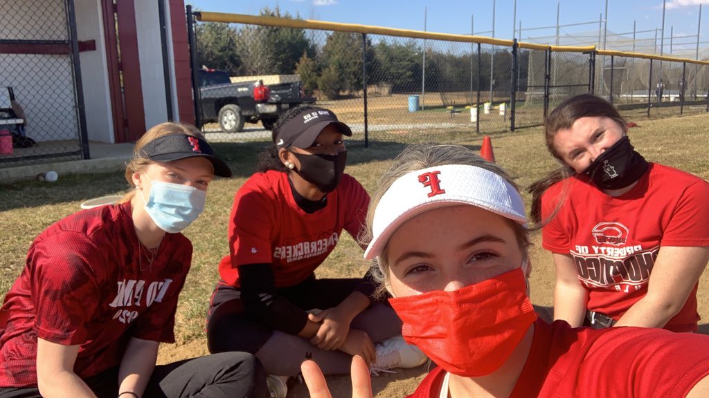 JillianZirkle04's tweet photo. Missing my Firecracker family today! 🧨🧨 ⁦@Firecrackersinc⁩ ⁦@firecrackers_md⁩ #fcfamily #fcmd https://t.co/ulwA28yjzl