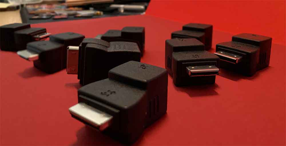 Newton Porn :D
#applenewton #messagepad #Applenewtonmessagepad #dongle