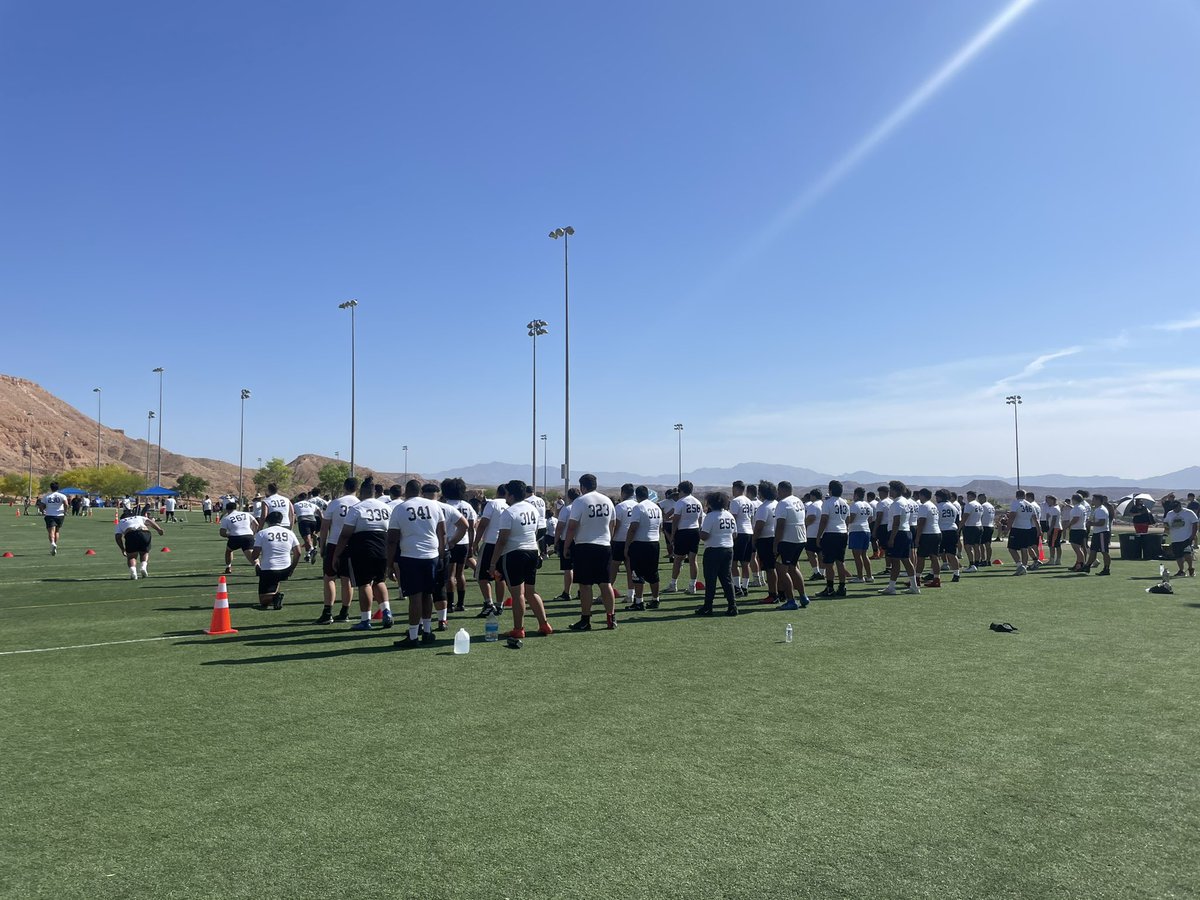 Offensive Line about to get started at <a href="/polynesiabowl/">POLYNESIAN BOWL</a> National Combine &amp; Showcase!