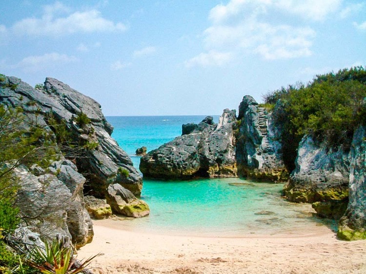 EndlessPalmTrav's tweet photo. This beautiful secluded beach is Jobson's Cove in Bermuda. π
https://t.co/Rk546XUfMM
#bermuda #visitbermuda #bermudabeach #jobsonscove #beautifuldestinations #beaches #beautifulbeaches #beachvibes #beach #travel #travelgram #travelphotography #traveling #photography #nature https://t.co/y6RBjyCFyr