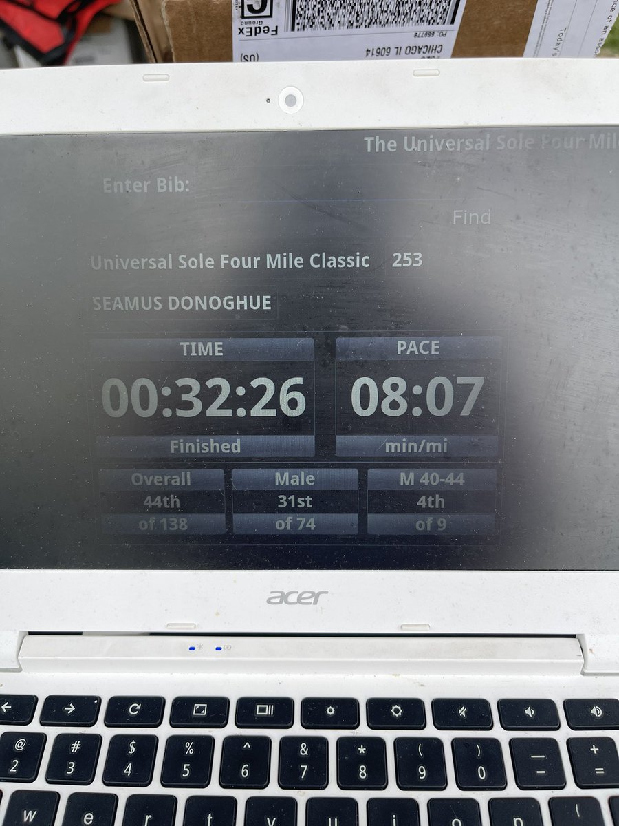 sdonoghue48's tweet photo. Awesome morning being back with my @UniversalSole family and running the #USole 4 Mile Classic https://t.co/oPKZkVm3aM