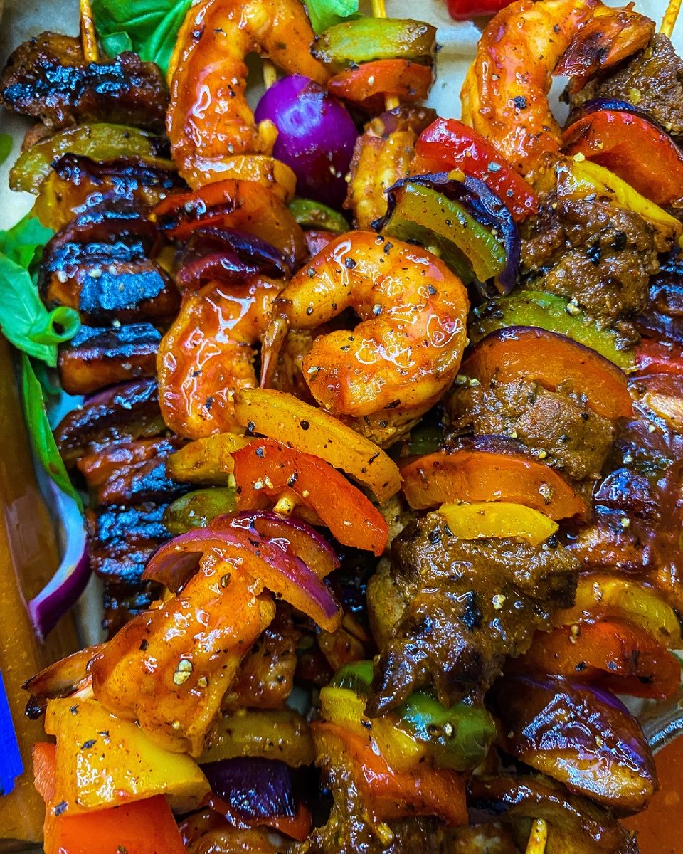 EnconaOfficial's tweet photo. Sauce of inspiration!

Hooked up with @cookingwithbubz for this BBQ inspired festival of flavours with a Caribbean twist!

Whatever you’re putting on your skewers - we’ve got the sauce for it!

#Encona #BBQ #HotSauce https://t.co/gFFjyRcx7x