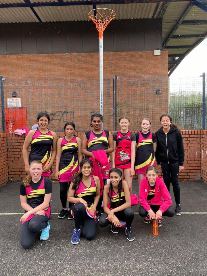 cherubs_angels's tweet image. So exciting to be able to play matches again 👏 Well done girls a lovely morning.

U16 A team V Penarth - lost 20-9 (POM Elizabeth) 
U16 B team V Penarth- lost 15-7 (POM Awen)
U14 A team V Penarth - Won 10-8 (POM Anchita)
U14 B team V Penarth- lost 12-3 (POM Nia &amp;amp; Eva)
