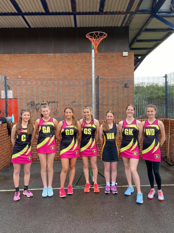 cherubs_angels's tweet image. So exciting to be able to play matches again 👏 Well done girls a lovely morning.

U16 A team V Penarth - lost 20-9 (POM Elizabeth) 
U16 B team V Penarth- lost 15-7 (POM Awen)
U14 A team V Penarth - Won 10-8 (POM Anchita)
U14 B team V Penarth- lost 12-3 (POM Nia &amp;amp; Eva)