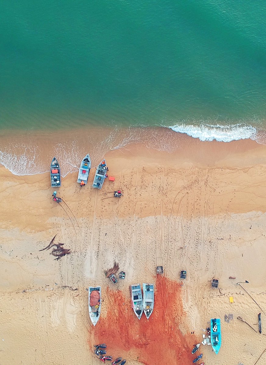 DestinationsofW's tweet photo. Kuala Dungun, Malaysia
📸 @gaddafirusli
Visit Our Travel Blog: https://t.co/b94w62feK7

#travel #traveling #travelblogger #travelphotography #wonderfulplaces #traveltheworld #BeautifulWorld #travelblog #Malaysia #BeautifulMalaysia #KualaDungun #Beach #boats #SeaBeach #ocean #sea https://t.co/jpMmEXRoNb