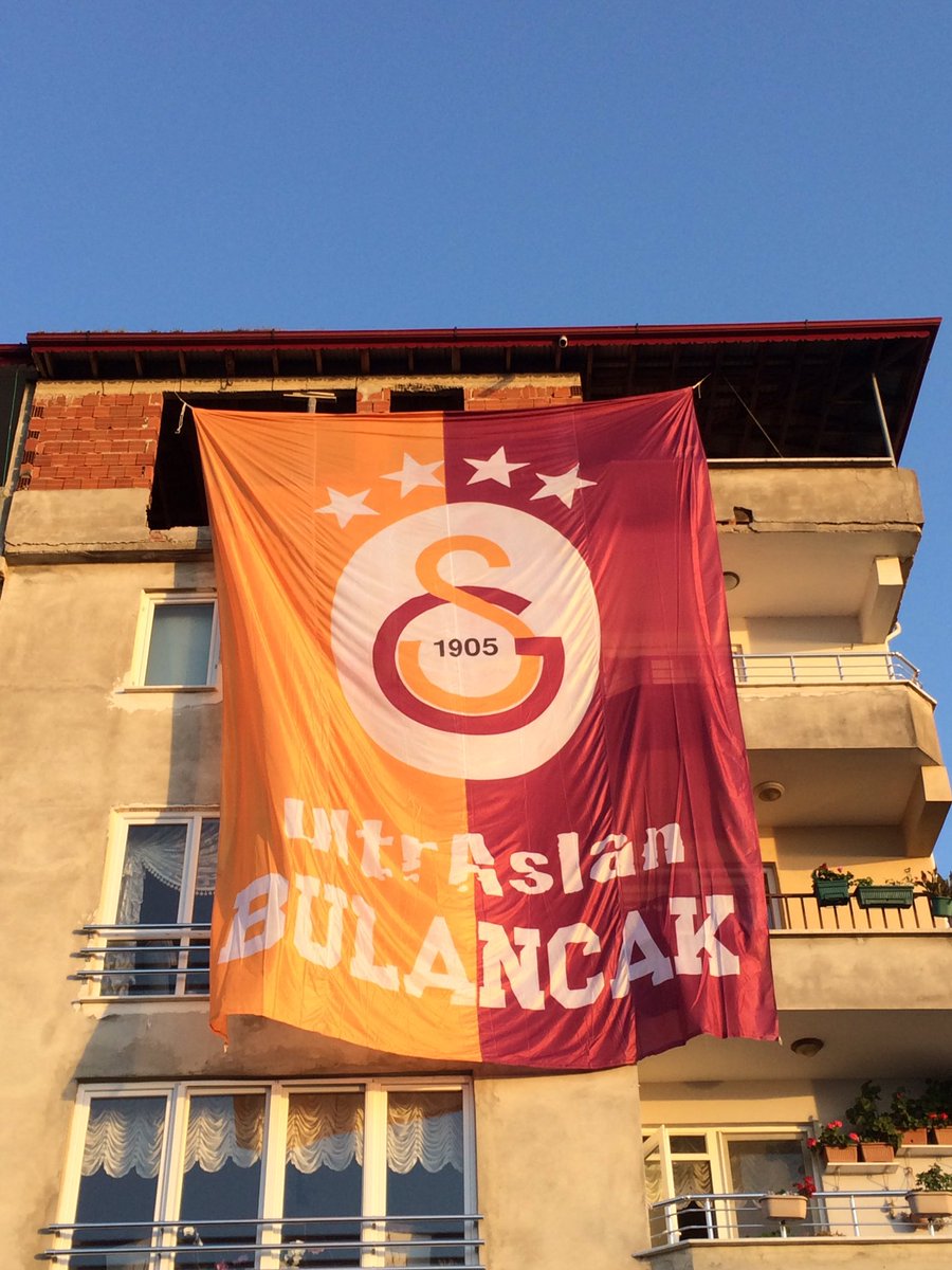 BİZ BURDAYIZ YİNE VARIZ BİZ GALATASARAYLIYIZ!
#uAYurtiçi #uABulancak