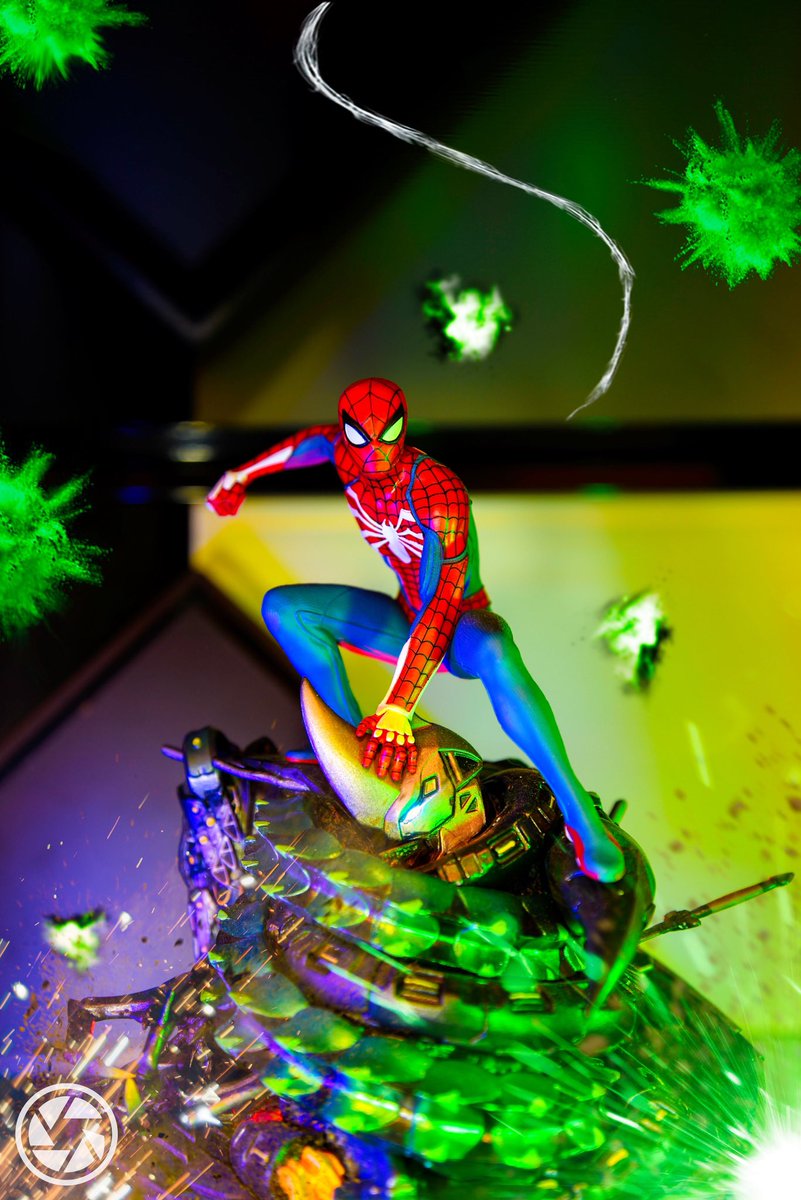 “Spider-Man PS4” #griffincollects #griffinstudios #spiderman #spidermanps4 #spidermancollectorsedition #toyphotography #toptoyphotos #marveltoys #marveltoypictures #statuecollectors #statuephotography